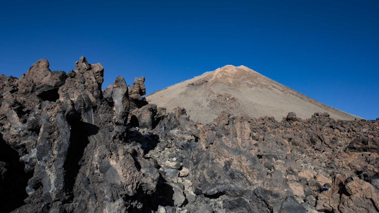 Wanderung zum Pico del Teide im Teide-Nationalpark Wanderung zum Pico del Teide im Teide-Nationalpark